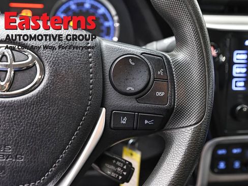 Used 2019 Toyota Corolla LE FWD image 15