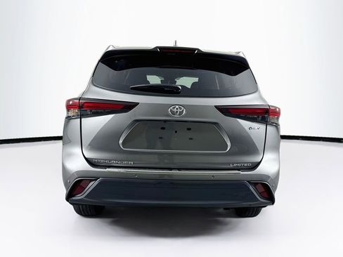New 2026 Toyota Highlander Limited AWD/4WD image 7