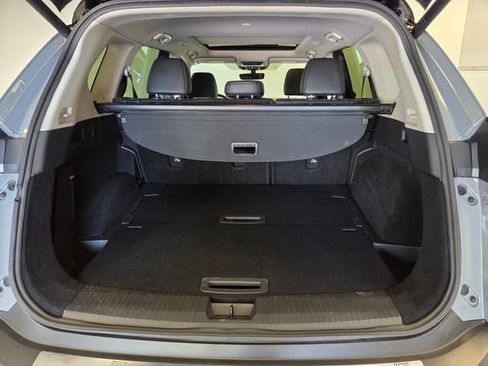 Used 2023 Nissan Rogue Platinum FWD image 16