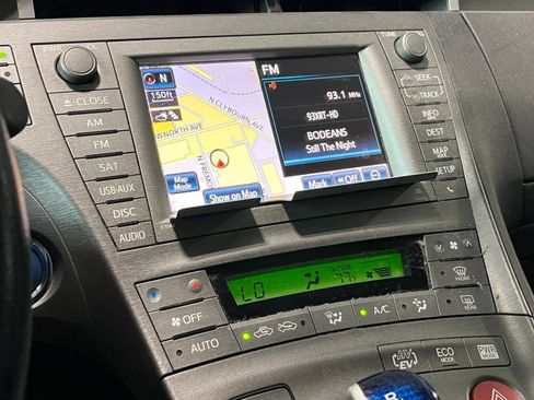 Used 2014 Toyota Prius Prime Advanced FWD image 20