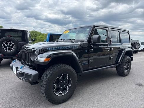 Used 2023 Jeep Wrangler Unlimited Rubicon 4xe w/ Cold Weather Group AWD/4WD image 7