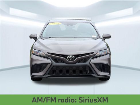 Used 2024 Toyota Camry SE FWD image 12