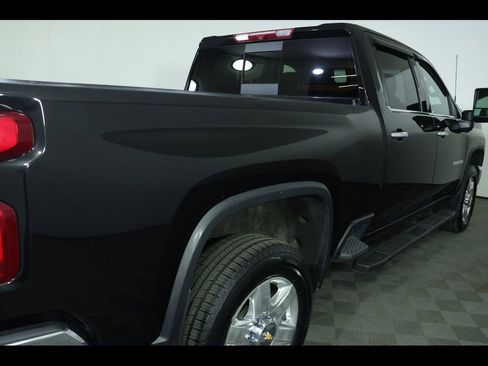 Used 2022 Chevrolet Silverado 2500 LTZ w/ LTZ Plus Package image 19