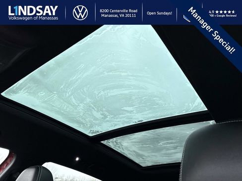 Used 2022 Volkswagen Atlas Cross Sport SEL image 18