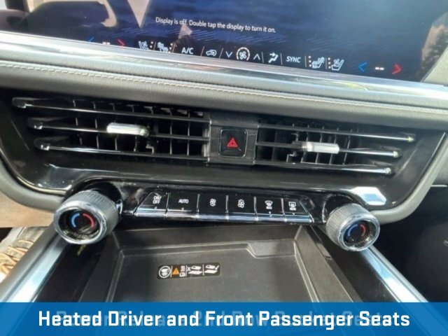 Used 2025 Chevrolet Suburban Premier AWD/4WD image 30