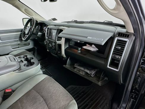 Used 2019 RAM 1500 Big Horn AWD/4WD image 30