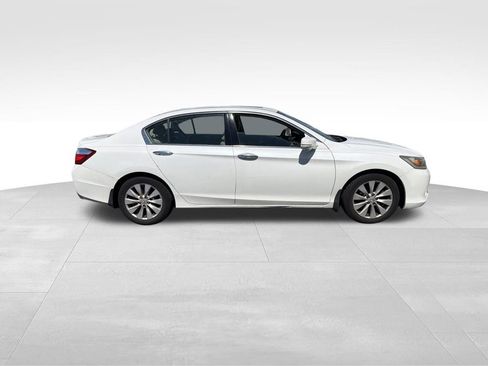 Used 2013 Honda Accord Touring image 8