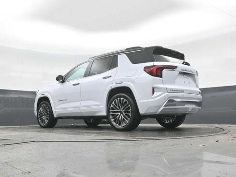 New 2026 GMC Terrain Denali image 44