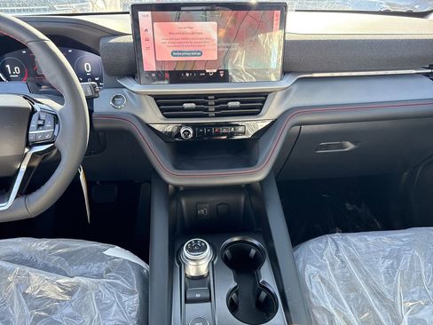 Used 2026 Ford Explorer ST-Line w/ ST-Line Street Pack image 12