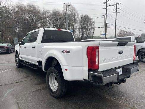 Certified 2025 Ford F350 XLT image 4