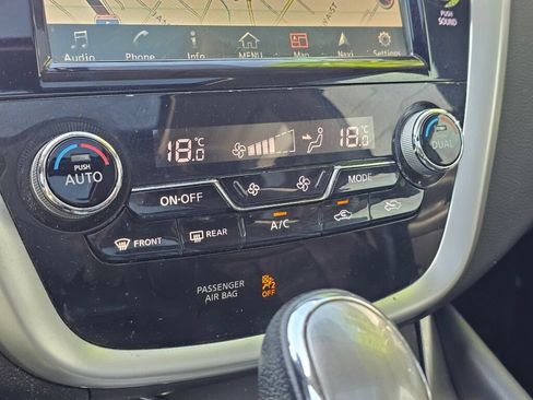 Used 2018 Nissan Murano SV AWD/4WD image 30