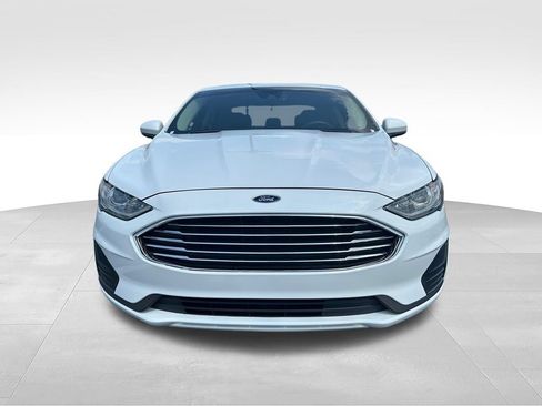 Used 2020 Ford Fusion SE FWD image 8