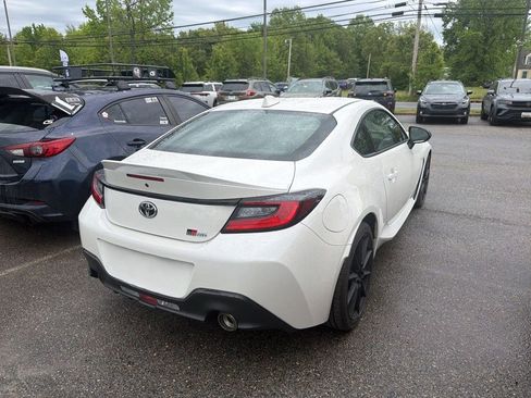 Used 2025 Toyota GR86 Premium w/ Performance Package RWD image 6