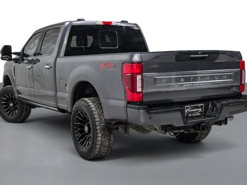 Used 2022 Ford F250 Platinum w/ FX4 Off-Road Package AWD/4WD image 9