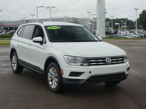 Used 2019 Volkswagen Tiguan S AWD/4WD image 2