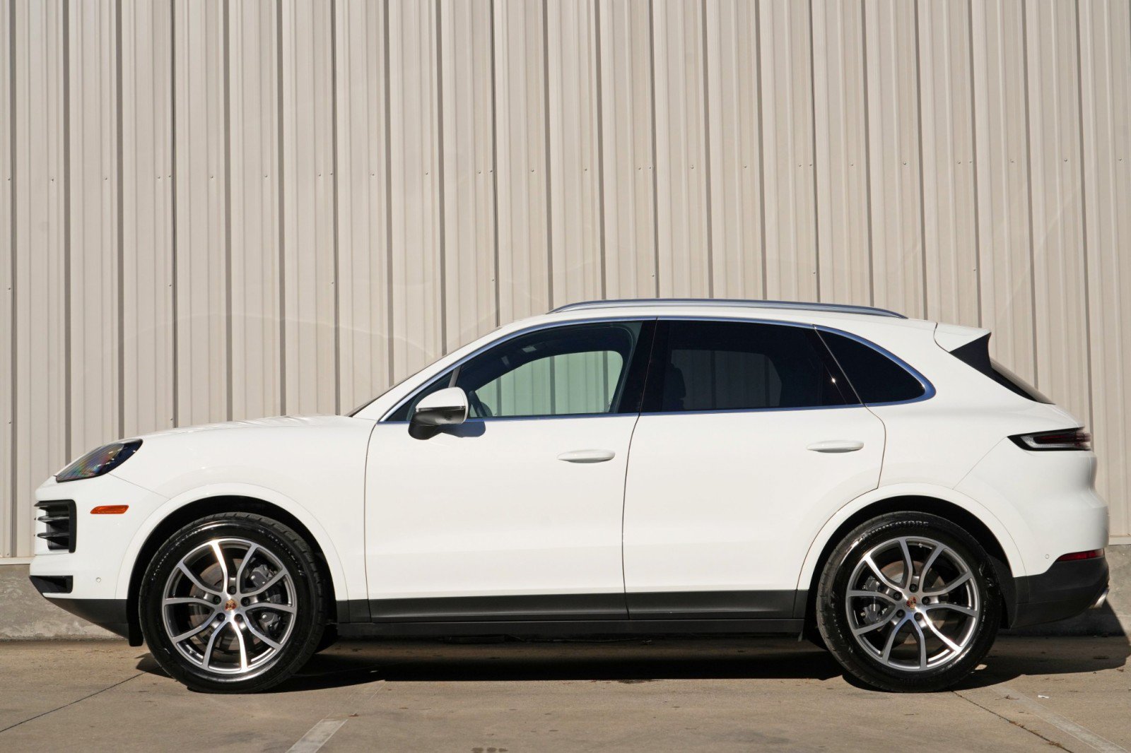Used 2026 Porsche Cayenne AWD/4WD image 9