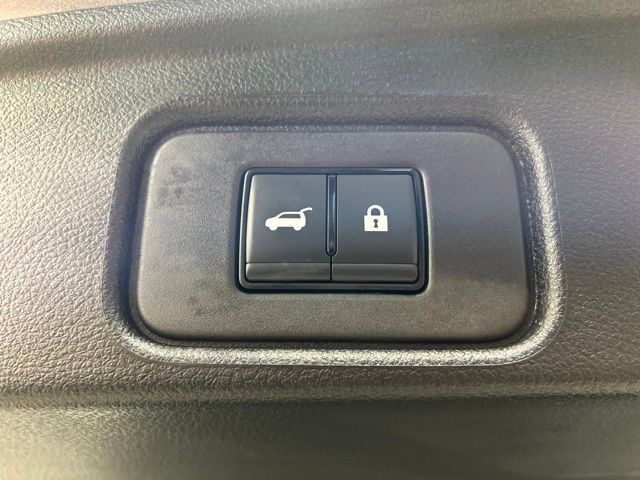 Used 2024 Nissan Pathfinder Platinum w/ Cargo Package AWD/4WD image 22