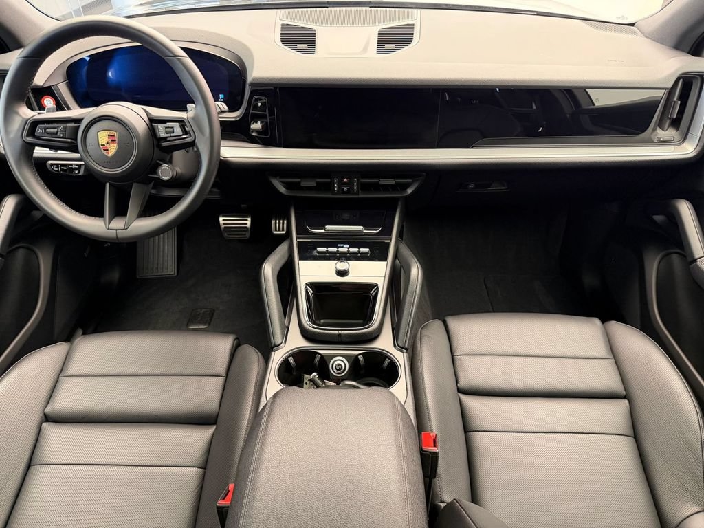 Certified 2025 Porsche Cayenne S AWD/4WD image 14