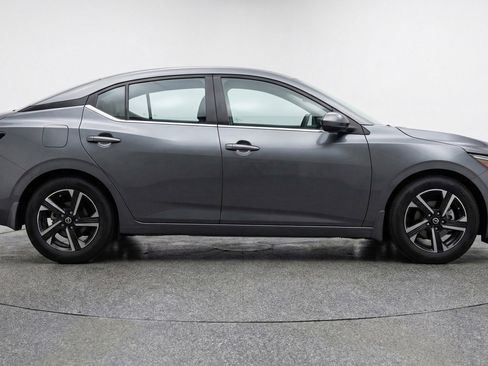 Used 2025 Nissan Sentra SV image 11