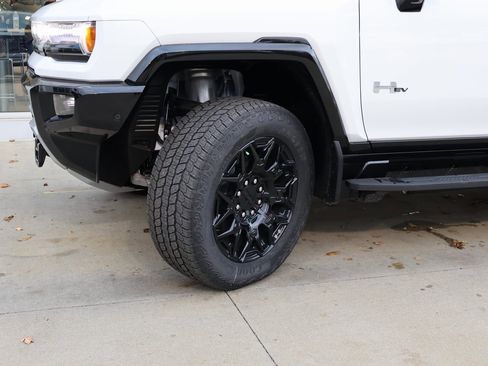 New 2025 GMC Hummer EV 2X image 50