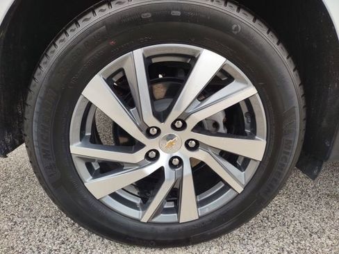 Used 2024 Chevrolet Equinox LT image 28