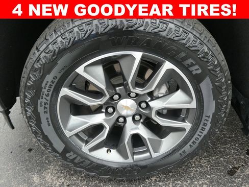 Certified 2024 Chevrolet Silverado 1500 LT w/ Z71 Off-Road Package AWD/4WD image 4