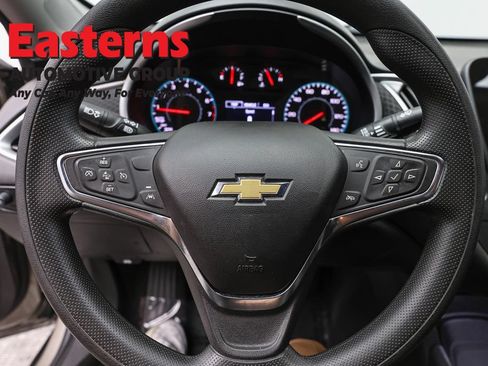 Used 2024 Chevrolet Malibu LS FWD image 10
