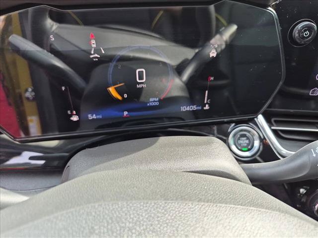 Used 2025 Chevrolet Trax ACTIV w/ Sunroof Package FWD image 11
