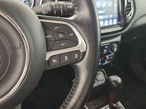 Used 2021 Jeep Compass Limited image 18