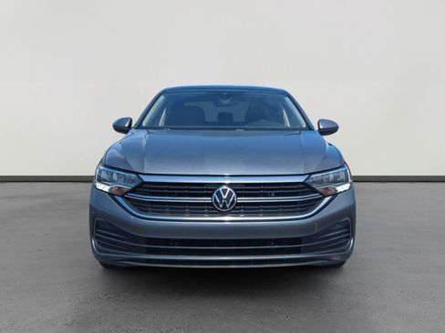 Used 2023 Volkswagen Jetta SE w/ Panoramic Sunroof Package FWD image 8