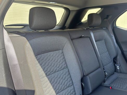 Used 2018 Chevrolet Equinox LT FWD image 31