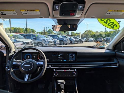 Used 2025 Hyundai Tucson SEL image 11