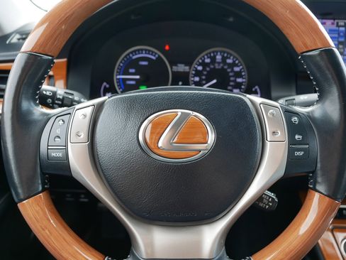 Used 2013 Lexus ES 300h w/ Luxury Pkg FWD image 25