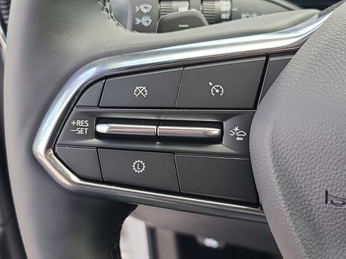 New 2026 Chevrolet Equinox LT w/ Convenience Package II FWD image 25