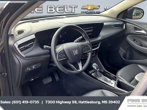 Used 2024 Buick Encore GX Avenir image 12