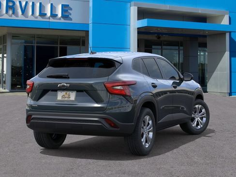 New 2026 Chevrolet Trax LS FWD image 4