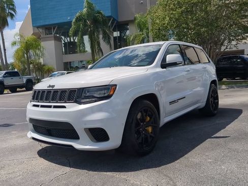 Used 2019 Jeep Grand Cherokee Trackhawk AWD/4WD image 9
