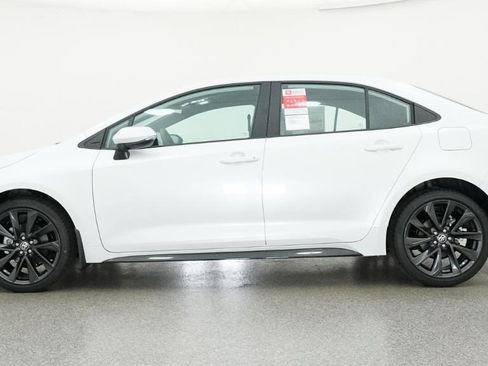 Used 2026 Toyota Corolla SE FWD image 22