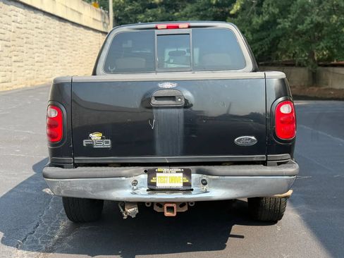 Used 2001 Ford F150 Lariat RWD image 7