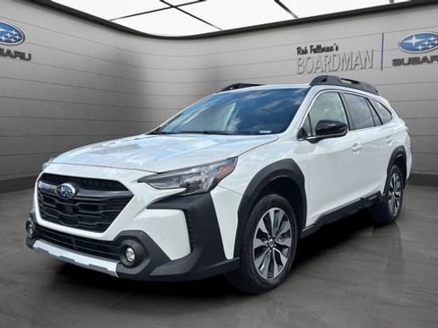 Used 2025 Subaru Outback Limited AWD/4WD image 11