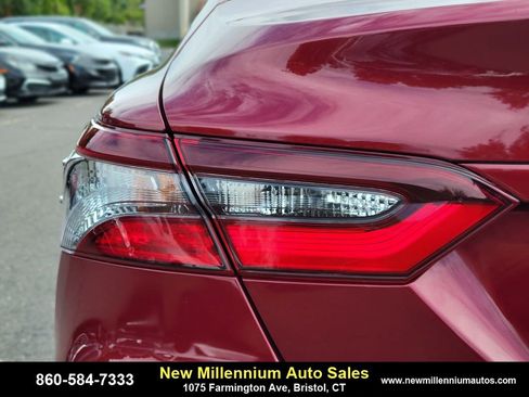 Used 2022 Toyota Camry LE w/ Cold Weather Package image 9