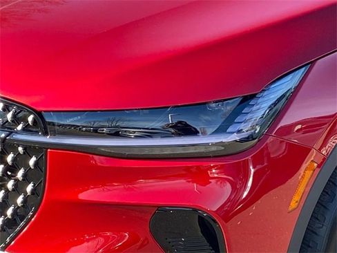 New 2026 Lincoln Nautilus Premier image 4