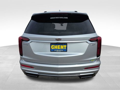 Used 2020 Cadillac XT6 Premium Luxury AWD/4WD image 4