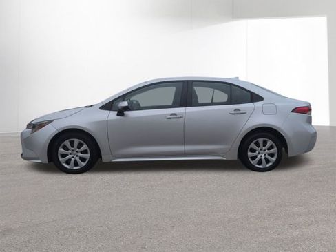 Used 2023 Toyota Corolla LE image 10