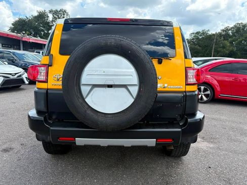 Used 2010 Toyota FJ Cruiser 4WD image 6