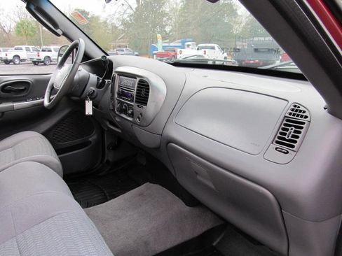 Used 2003 Ford F150 XLT image 30