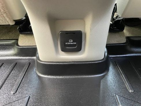Used 2022 GMC Terrain Denali w/ Denali Premium Package AWD/4WD image 55
