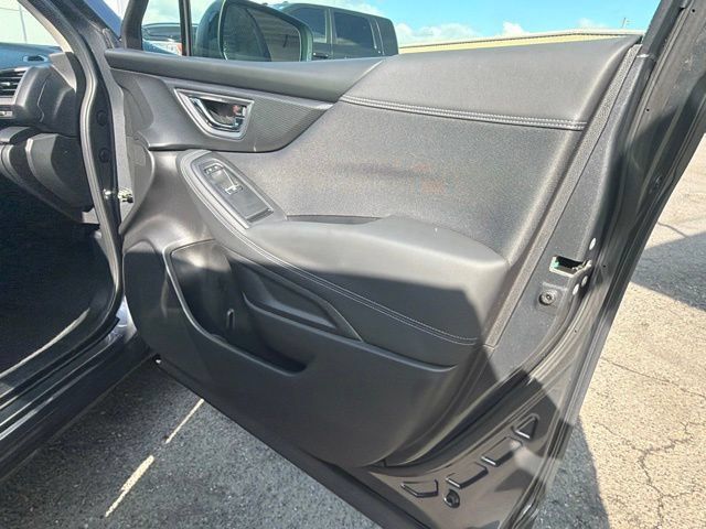 Used 2020 Subaru Forester Premium AWD/4WD image 8