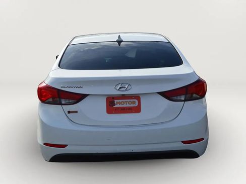 Used 2014 Hyundai Elantra SE w/ Option Group 02 FWD image 7