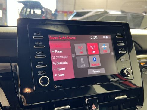 Used 2024 Toyota Camry SE image 18